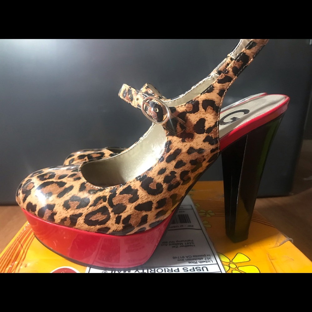 Leopard guess heels